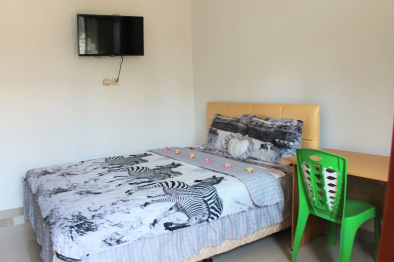 Hotel Yuliana Homestay