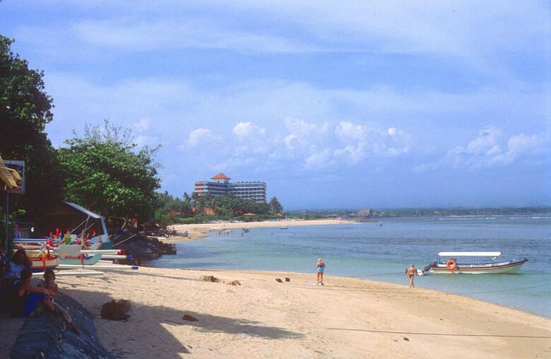 Hotel Yuliana Homestay
