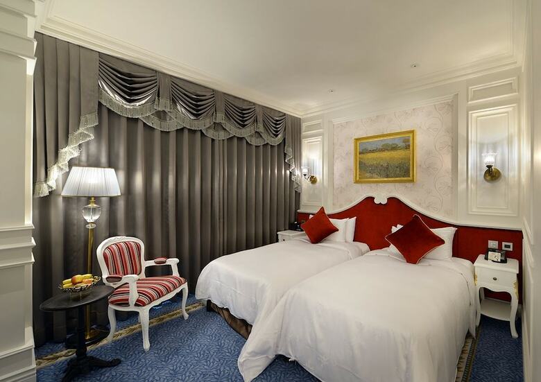 Golden Tulip Rs Boutique Hotel