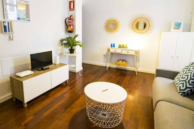 Apartamentos Letmalaga Calderon