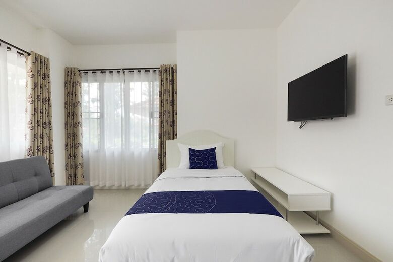 Hotel Capital O871 Baan Ping Kan Longstay