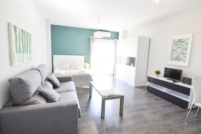 Apartamentos Letmalaga Atarazanas Market
