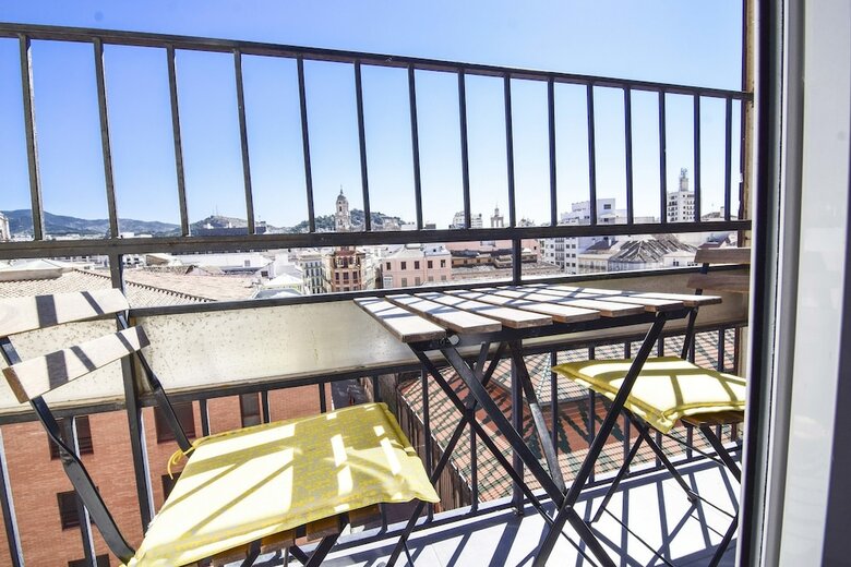 Apartamentos Letmalaga Atarazanas Market