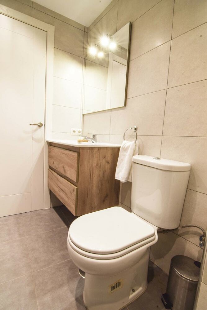 Apartamentos Letmalaga Atarazanas Market