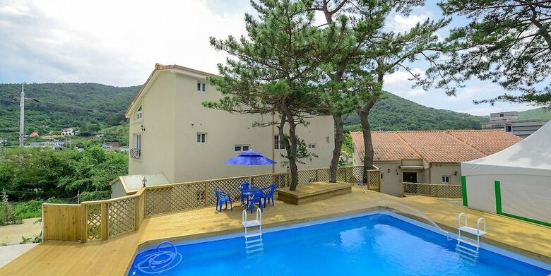 Tongyeong Monami Pension