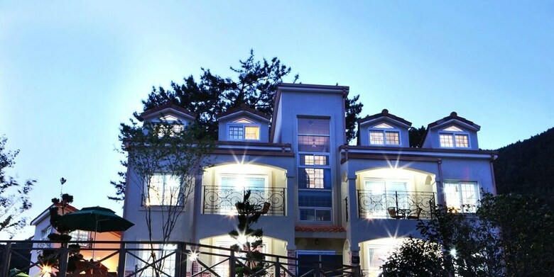 Tongyeong Monami Pension