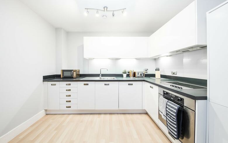 First Stay Apartments - The Postbox Suite