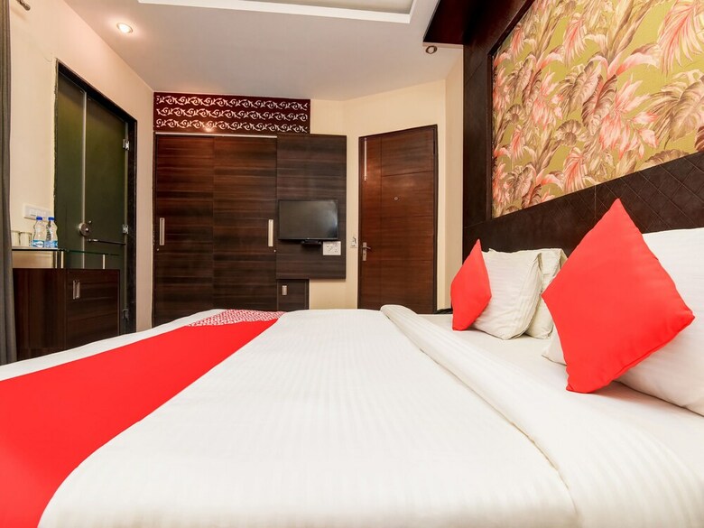 Hotel Oyo Flagship 757 Blite Golf Course Road