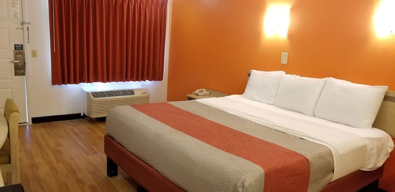 Motel Fairbridge Inn Express London