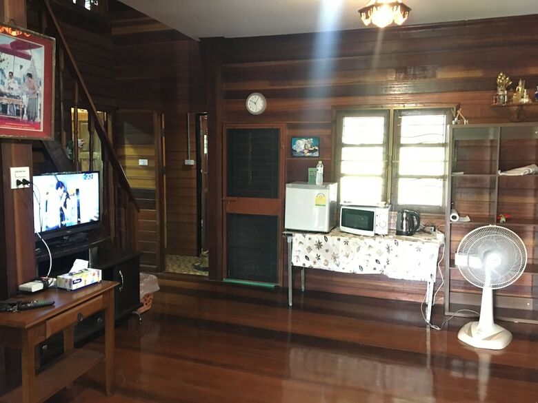 Hotel Baan Suan View Dee Homestay