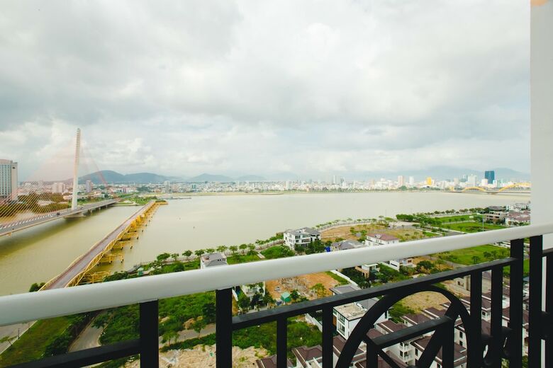Hotel Fivitel Da Nang