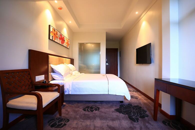 Tf Seaside Hotel