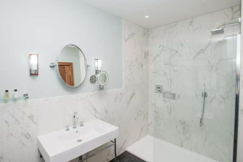 Kinnettles Hotel And Spa