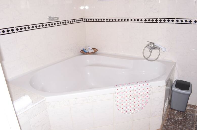 Hotel Inboundout Guest House