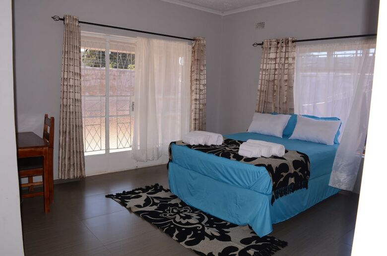 Hotel Inboundout Guest House