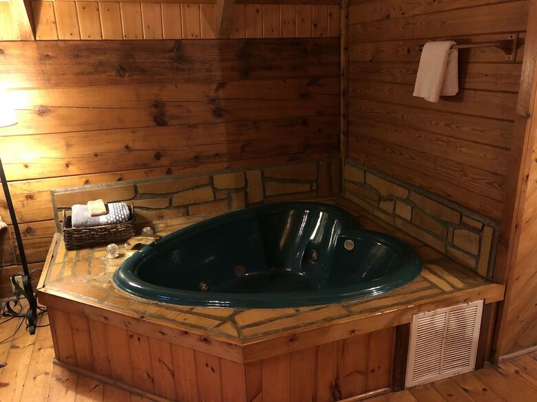 Bed & Breakfast Gatlinburg Adventure Cabins