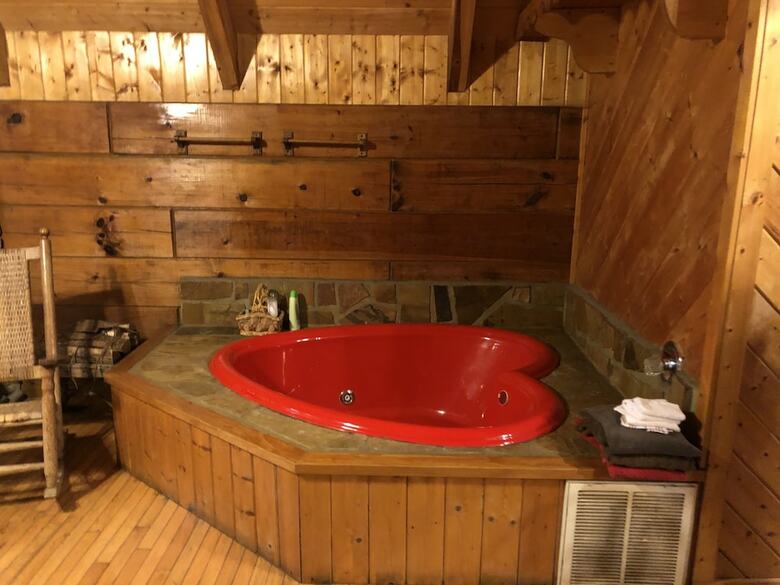 Bed & Breakfast Gatlinburg Adventure Cabins