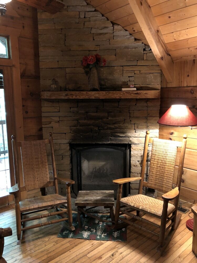 Bed & Breakfast Gatlinburg Adventure Cabins