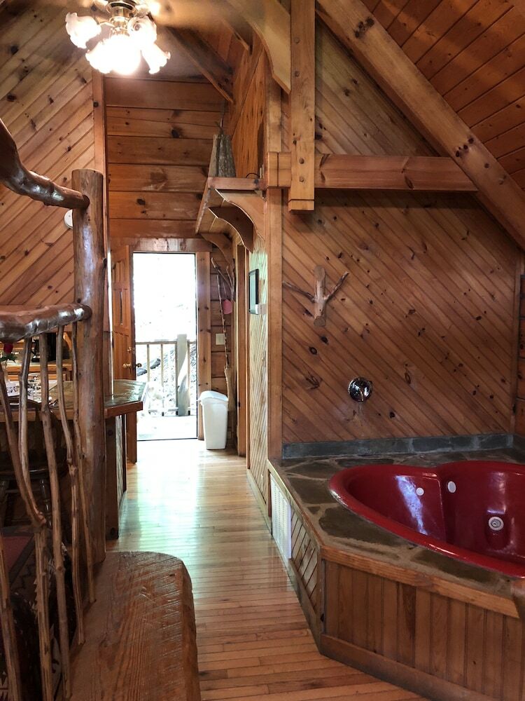 Bed & Breakfast Gatlinburg Adventure Cabins