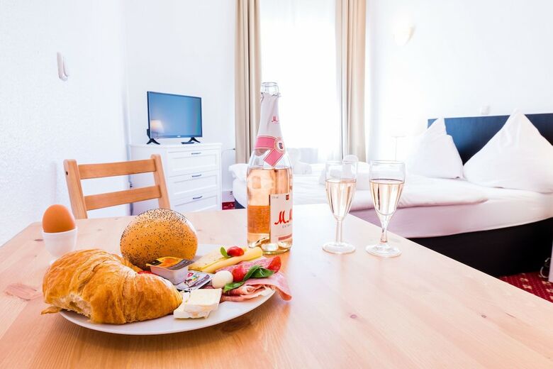 Bed & Breakfast Hotel Bergheim An Der Erft