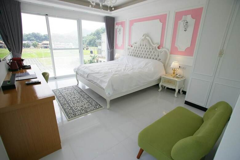 Bed & Breakfast Xianel Vacation Chateau