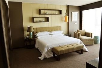 Sheraton Shanghai Waigaoqiao Hotel