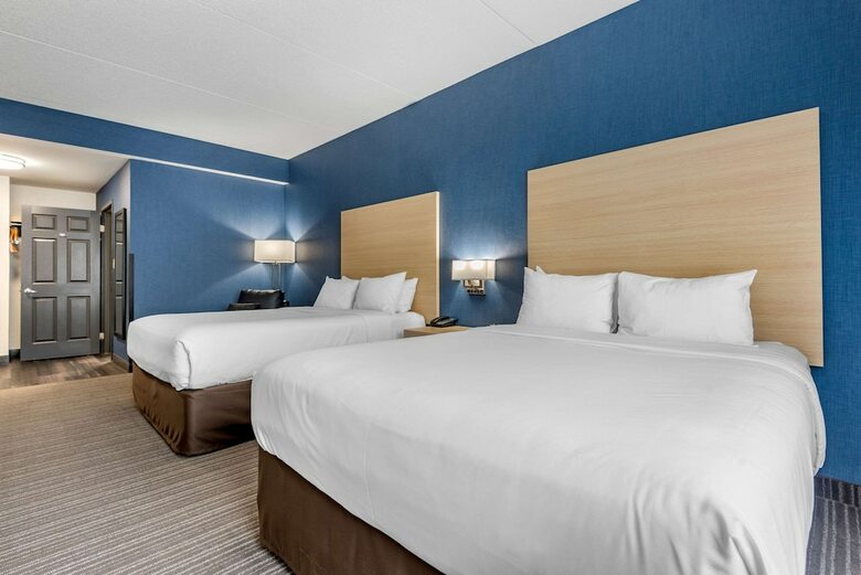 Hotel Quality Inn & Suites