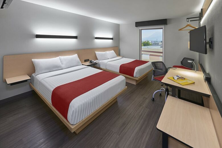 Hotel City Express Monterrey Lindavista
