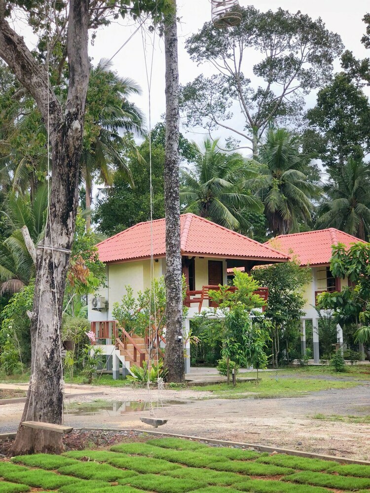 Hotel Phuengluang Resort