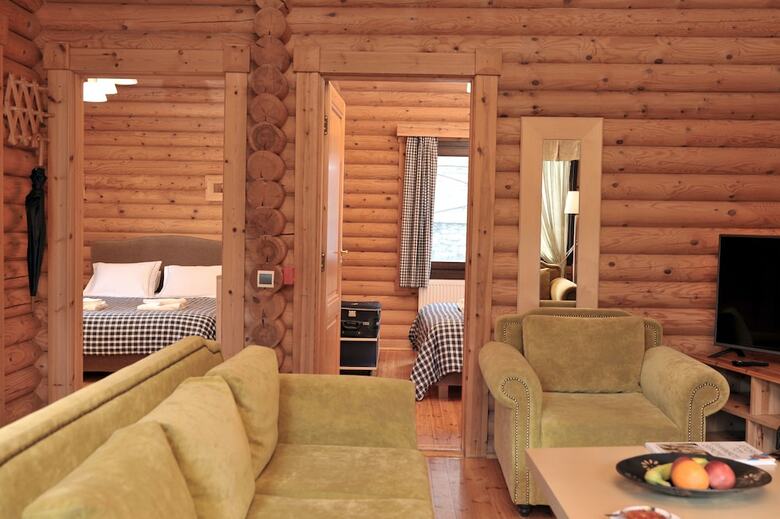 Hotel Xenios Chalets