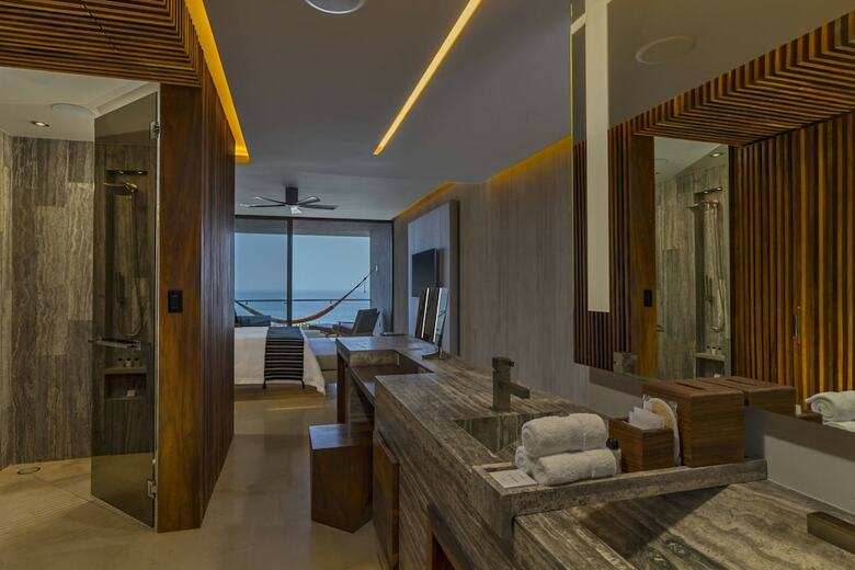 Hotel Solaz, A Luxury Collection Resort, Los Cabos