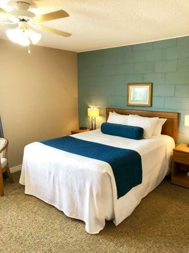 Evangeline Motel