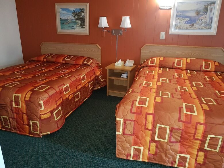 Town House Motel Inc