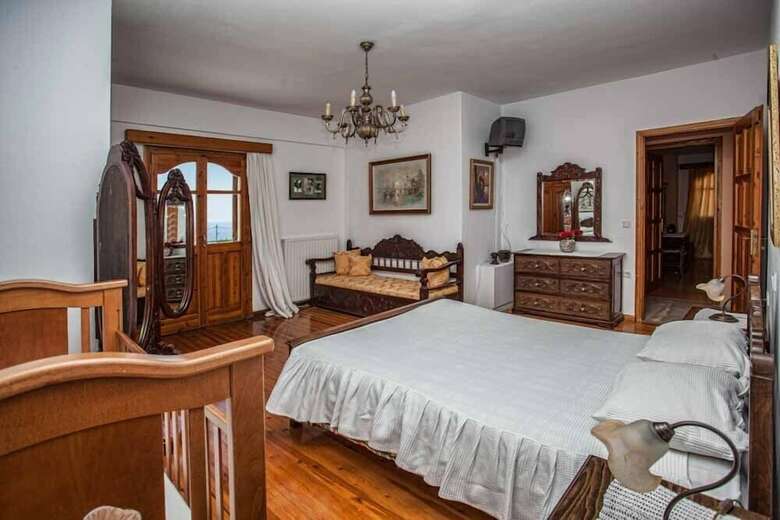 Villa Petrinos Milos