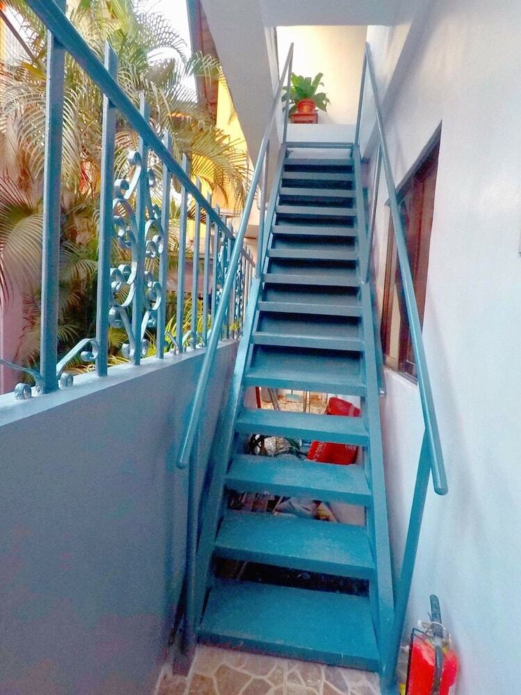 Lalyn's Room In Quezon City