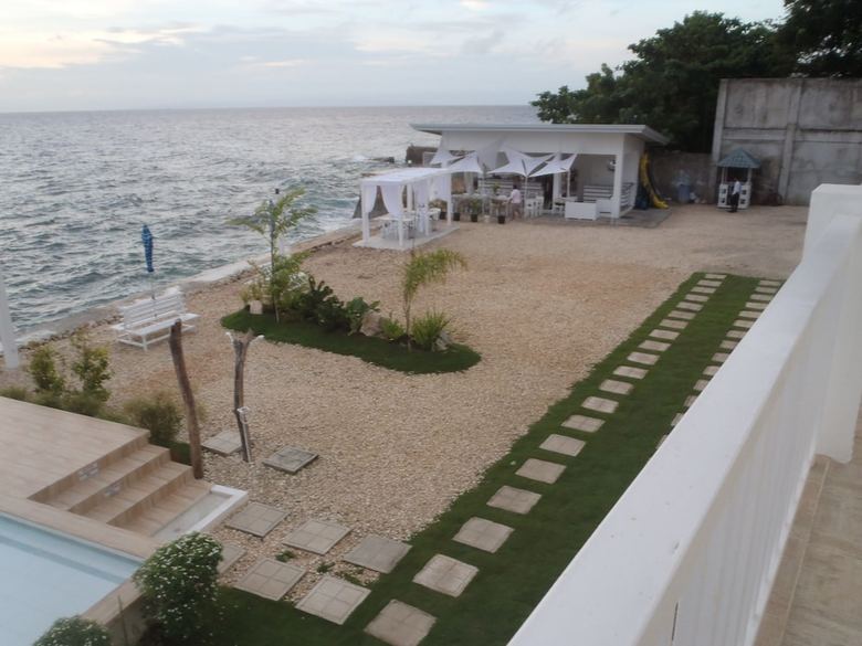 Hotel Seascape Resort Oslob