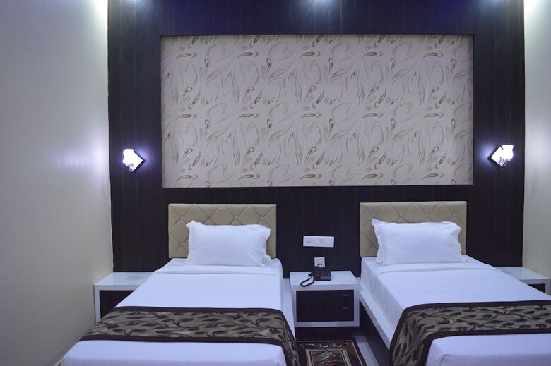 Hotel Mariya International