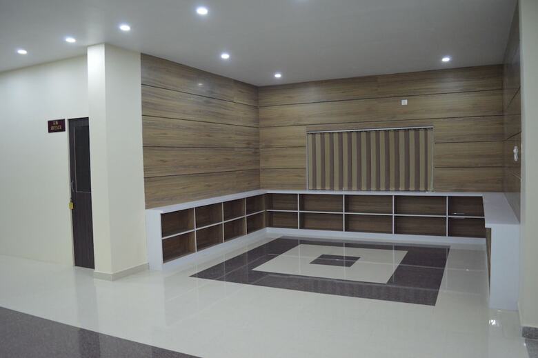 Hotel Mariya International