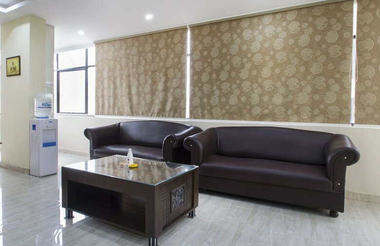 Hotel Oyo 6661 Aurum Abode