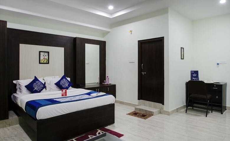 Hotel Oyo 6661 Aurum Abode