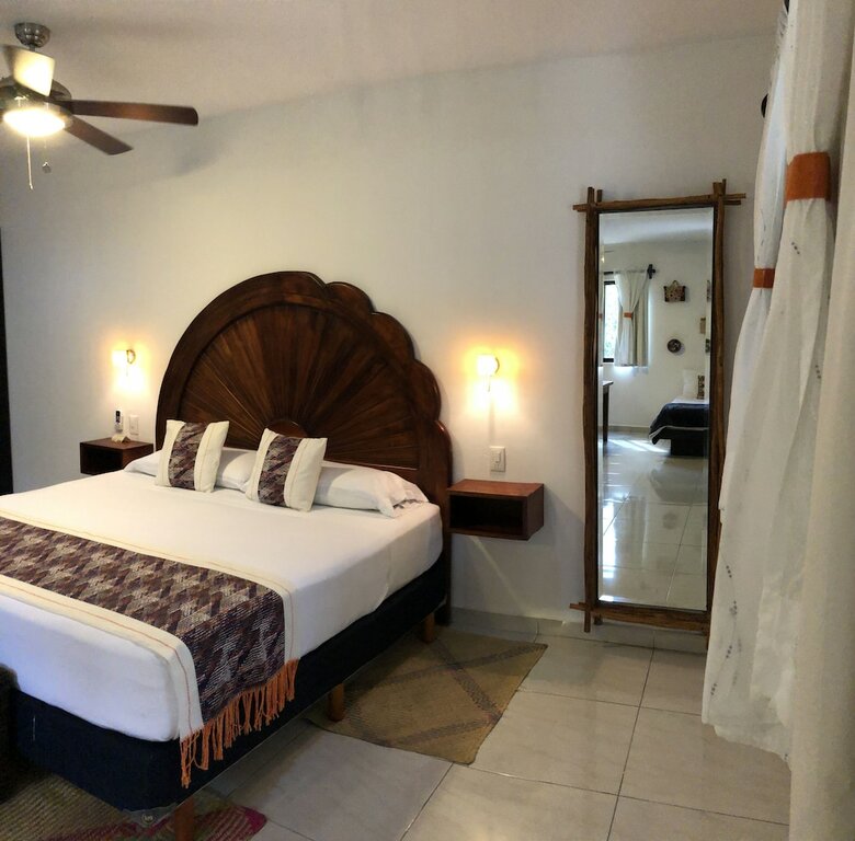 Hotel Maya Eco Village
