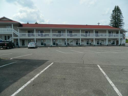 Posada Hilltop Motel & Restaurant