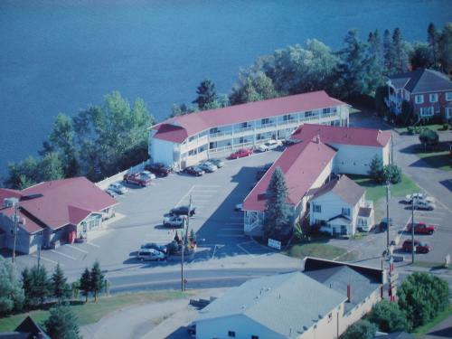 Posada Hilltop Motel & Restaurant
