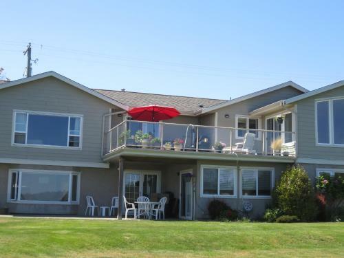 Apartamento Royal Roads Oceanfront Vacation Rental