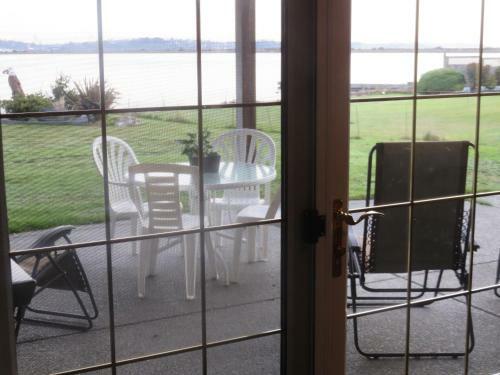 Apartamento Royal Roads Oceanfront Vacation Rental