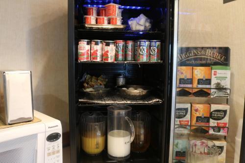 Hotel Perfect Inns & Suites