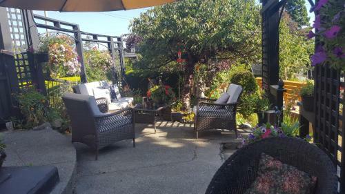 Bed & Breakfast By The Sea Bnb, Sidney Victoria Bc