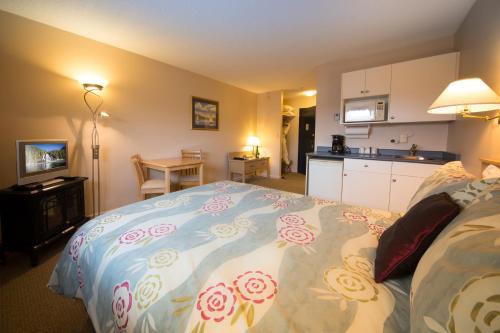 Hotel Sidney Waterfront Inn