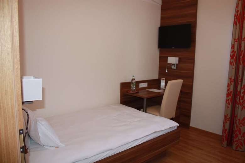 Hotel Boardinghaus Holledau Inn