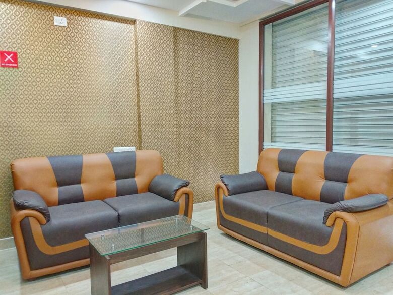 Hotel Oyo 10521 Gck Suites